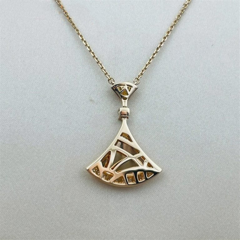 Bvlgari Dream Necklace Pink Gold Cubic Zirconia
