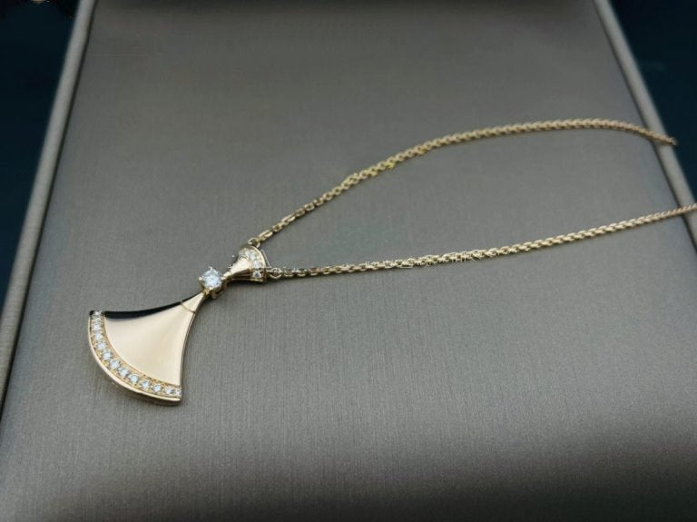 Bvlgari Dream Necklace Pink Gold Cubic Zirconia