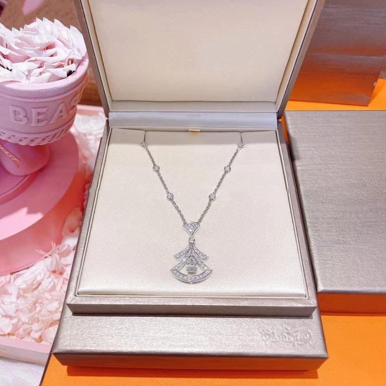 Bvlgari Dream Necklace White Cubic Zirconia Silver