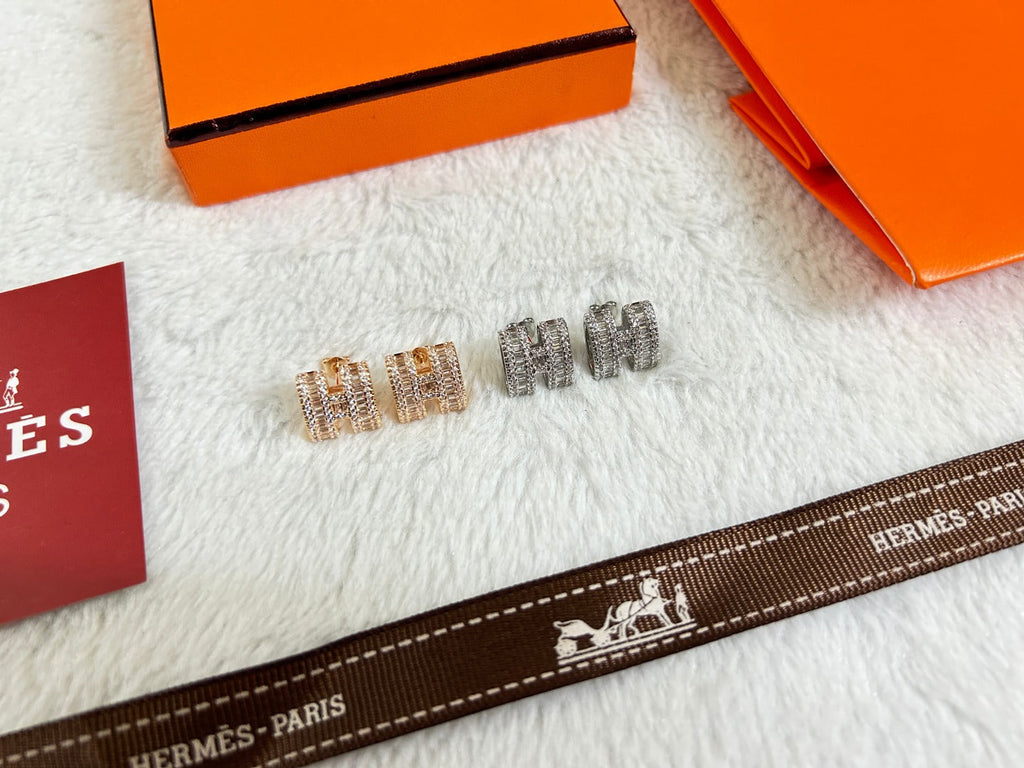 Hermes H Stud Earrings with Diamonds
